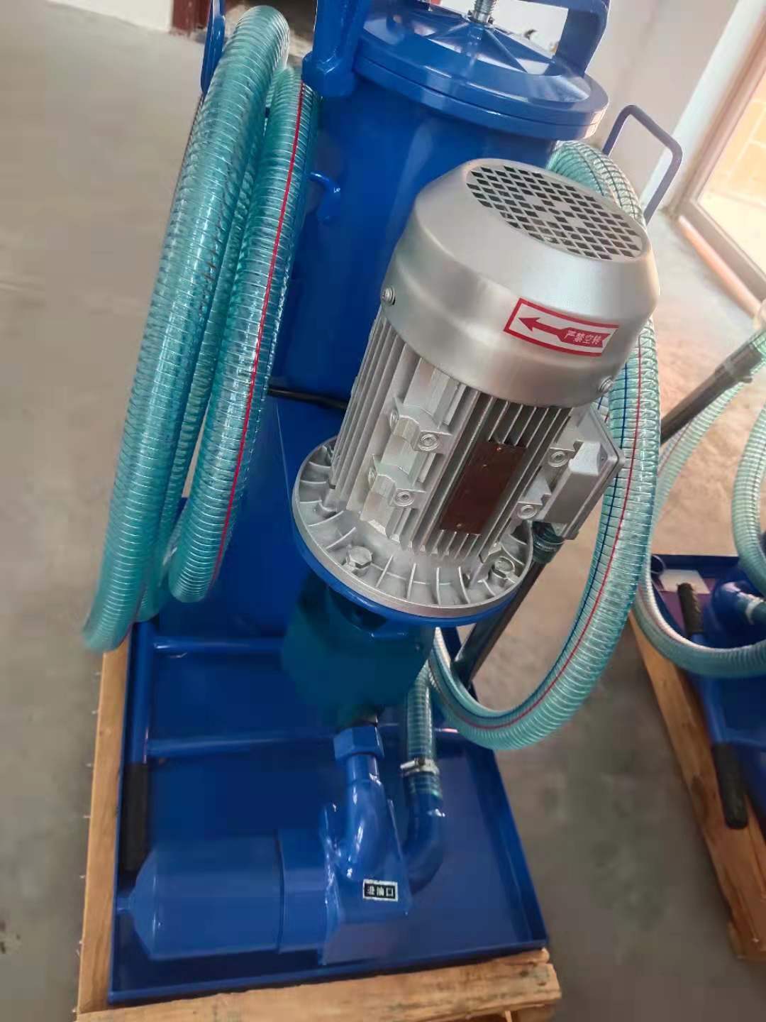 滤油车